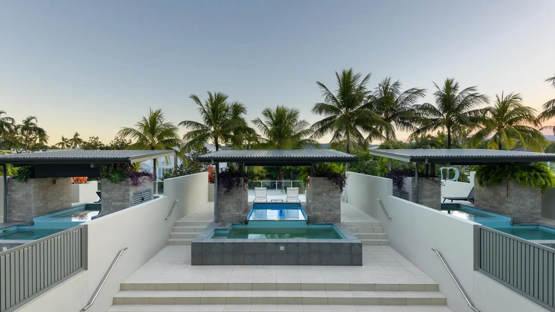 Aparthotel Coconut Grove Port Douglas
